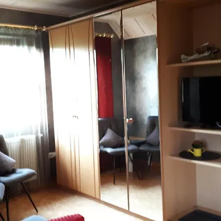 Privatzimmer Mit Gemeinschaftsbad - Zur Fliegerbank In Der Rhoen Burkardroth Buitenkant foto