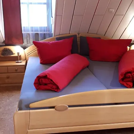 Privatzimmer Mit Gemeinschaftsbad - Zur Fliegerbank In Der Rhoen Burkardroth Buitenkant foto