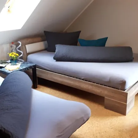 Privatzimmer Mit Gemeinschaftsbad - Zur Fliegerbank In Der Rhoen Burkardroth Buitenkant foto