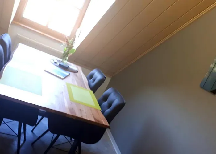 Privatzimmer mit Gemeinschaftsbad - Zur Fliegerbank in der Rhön