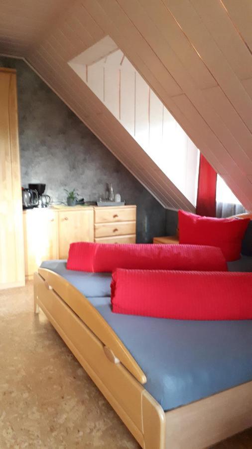 Mit Gemeinschaftsbad - Zur Fliegerbank In Der Rhoen Homestay Burkardroth